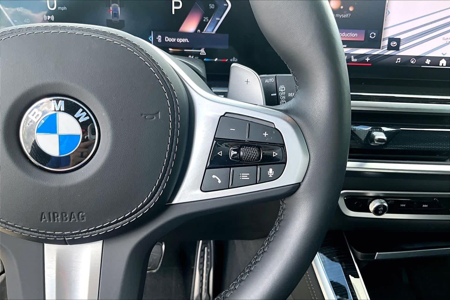 Used 2026 BMW X5 xDrive40i w/ M Sport Package AWD/4WD image 21