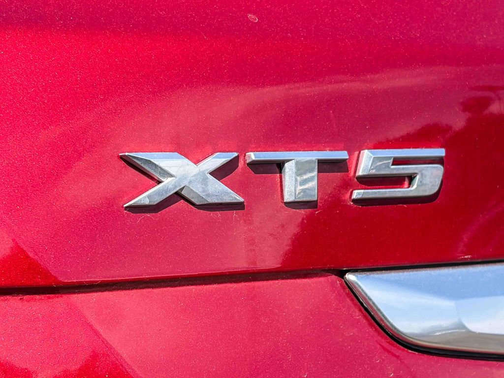 Used 2023 Cadillac XT5 Premium Luxury w/ Platinum Package FWD image 4