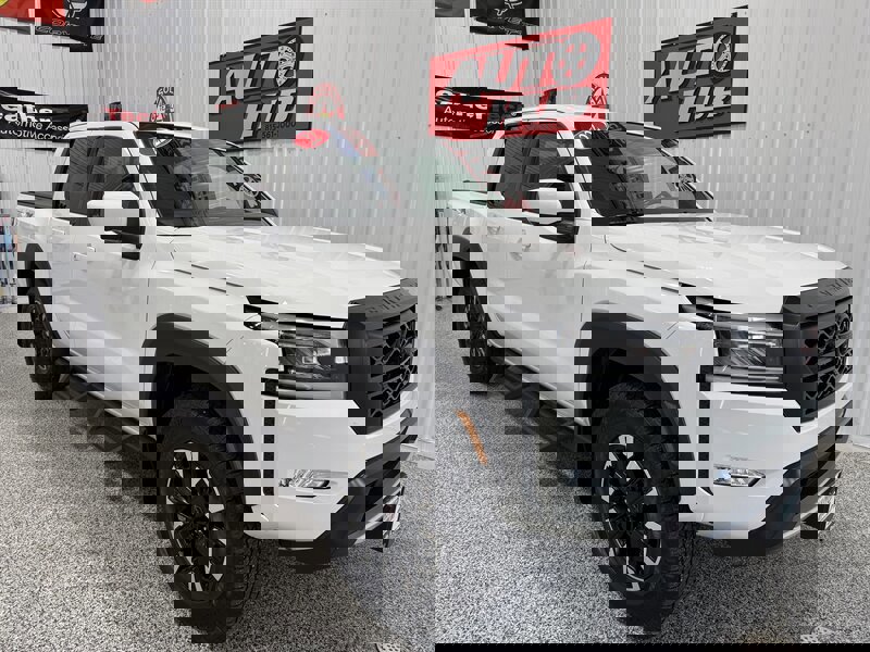 Used 2022 Nissan Frontier PRO-4X image 4