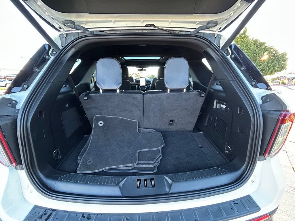 Used 2022 Ford Explorer ST w/ Technology Package AWD/4WD image 29