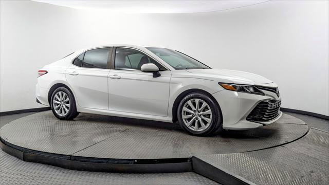 Used 2020 Toyota Camry LE FWD image 11