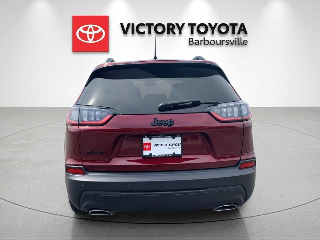 Used 2019 Jeep Cherokee Latitude Plus AWD/4WD image 4