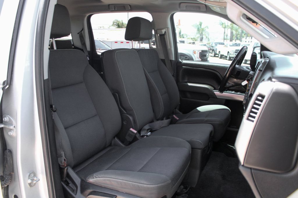Used 2017 Chevrolet Silverado 1500 LT w/ All Star Edition AWD/4WD image 29
