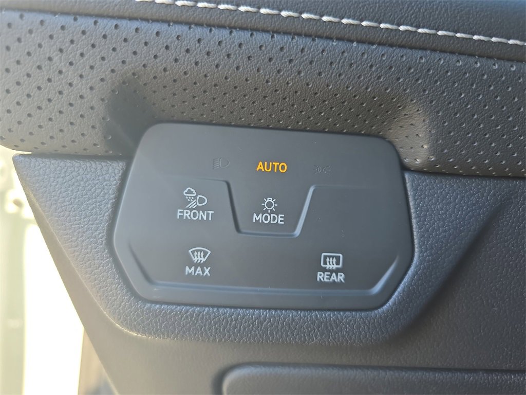 New 2026 Volkswagen Atlas SE image 22