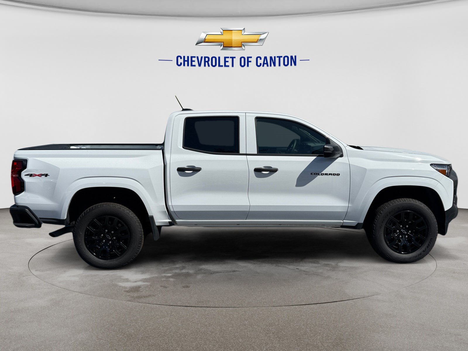 Used 2026 Chevrolet Colorado W/T w/ WT Custom Package AWD/4WD image 4