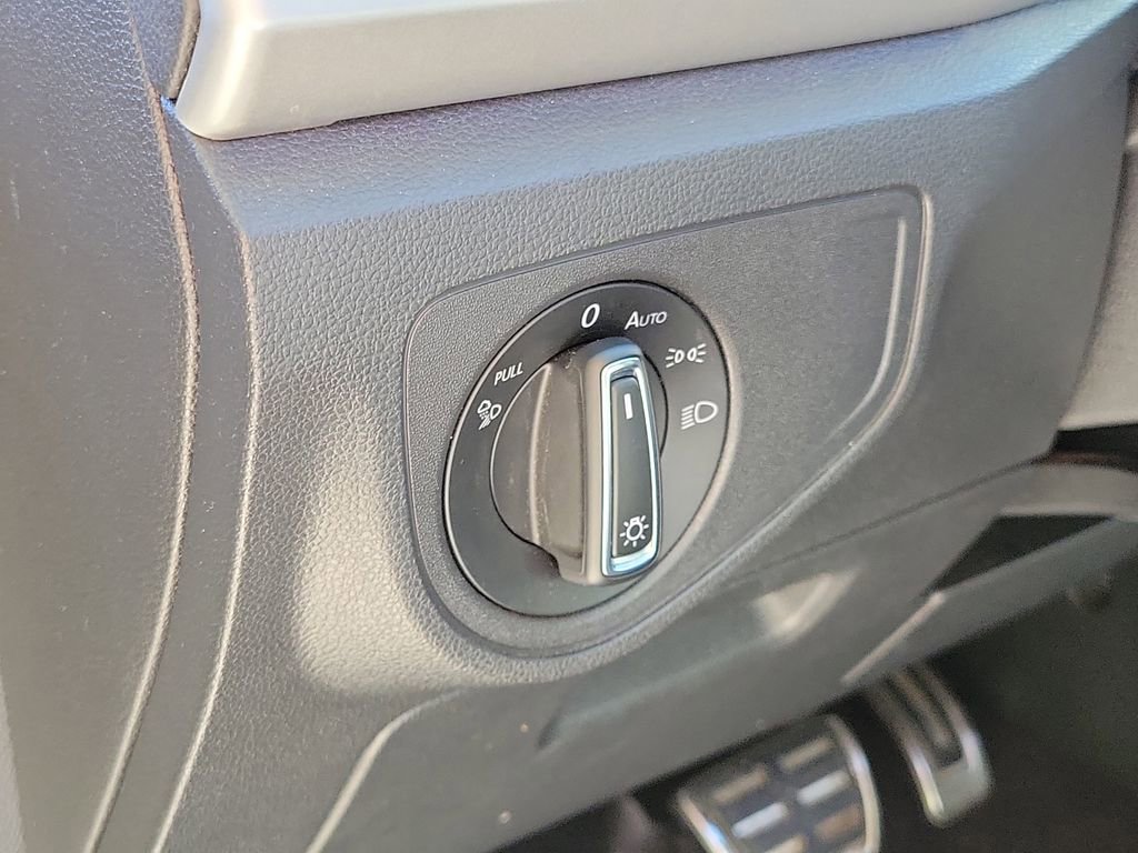 Used 2021 Volkswagen Atlas SE w/ Panoramic Sunroof Package image 26