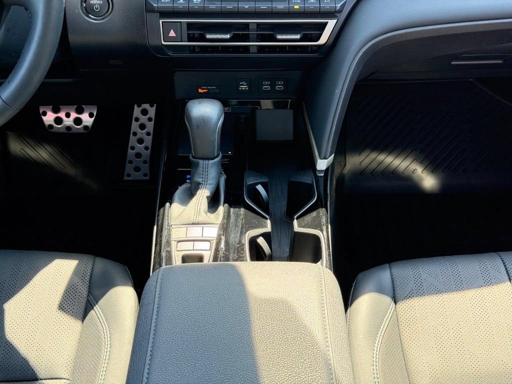 Certified 2025 Toyota Camry XSE AWD/4WD image 16