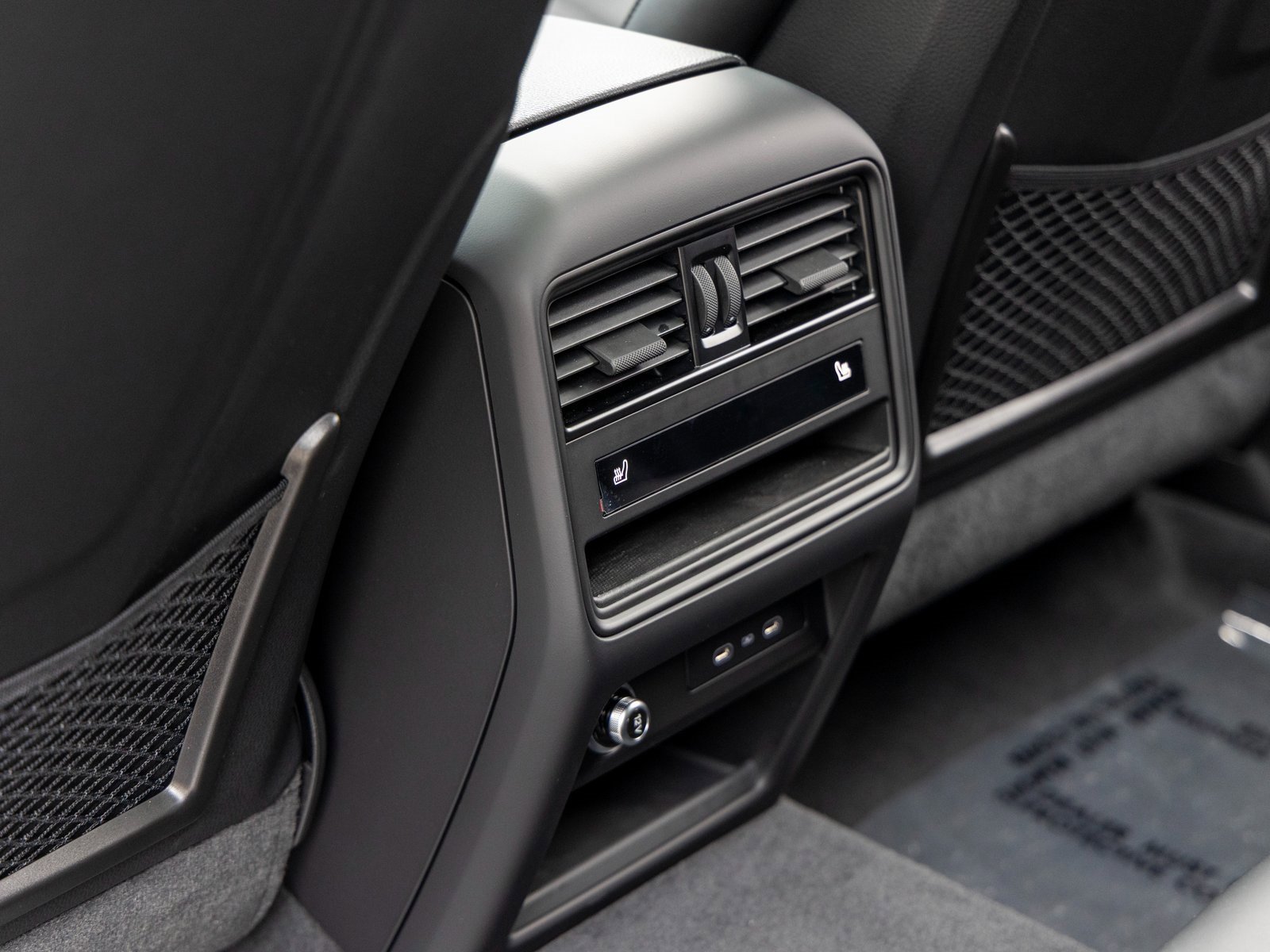 New 2026 Porsche Cayenne Coupe image 39