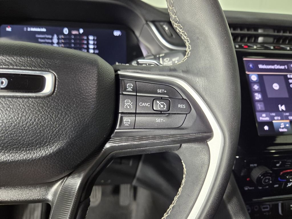 Certified 2023 Jeep Grand Cherokee Altitude image 16