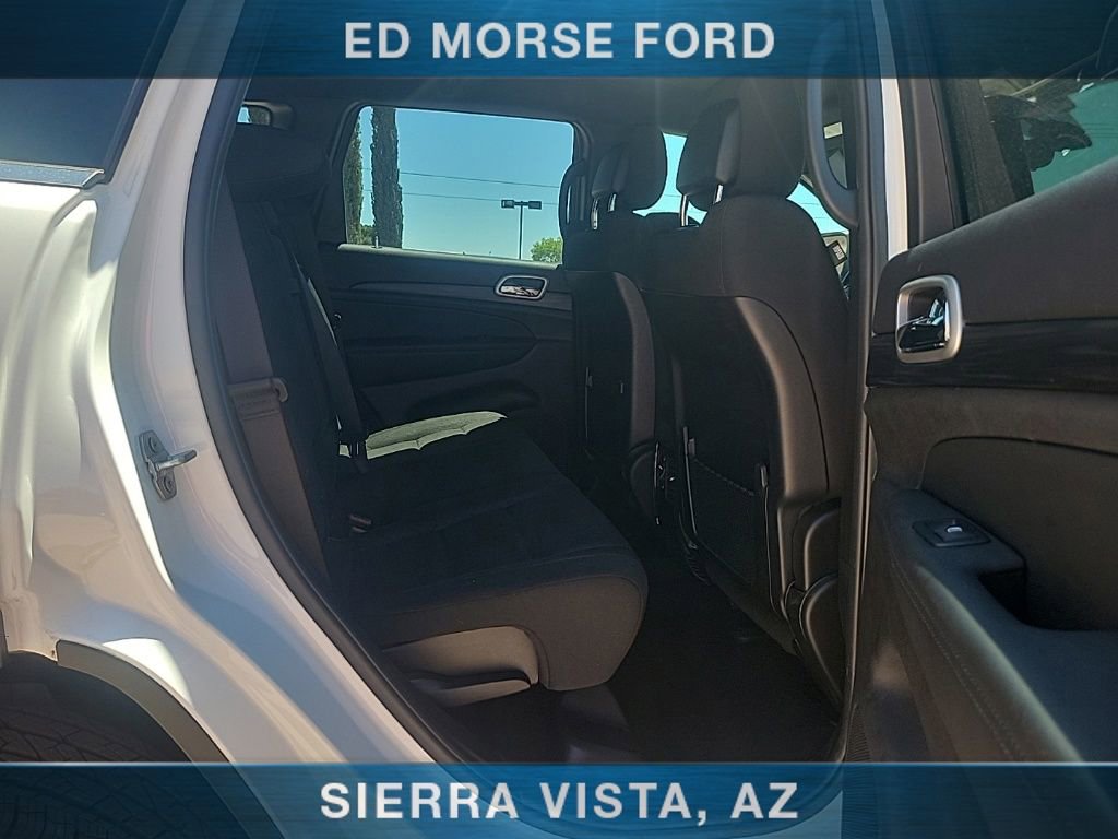 Used 2020 Jeep Grand Cherokee Laredo AWD/4WD image 14