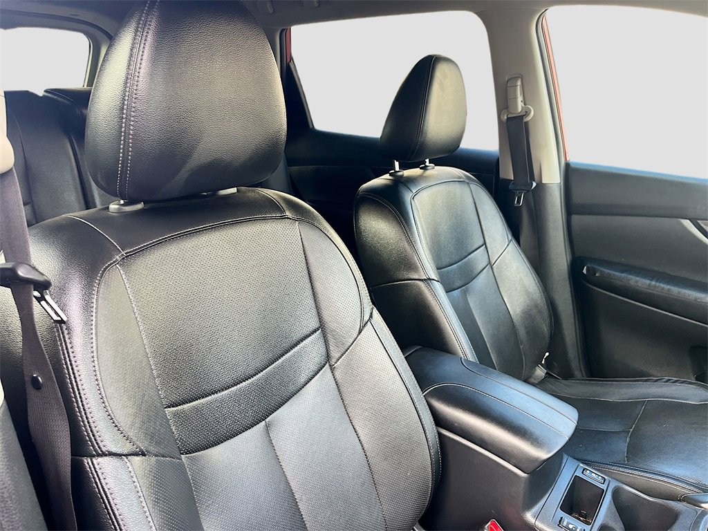 Used 2017 Nissan Rogue SL w/ SL Premium Package image 29