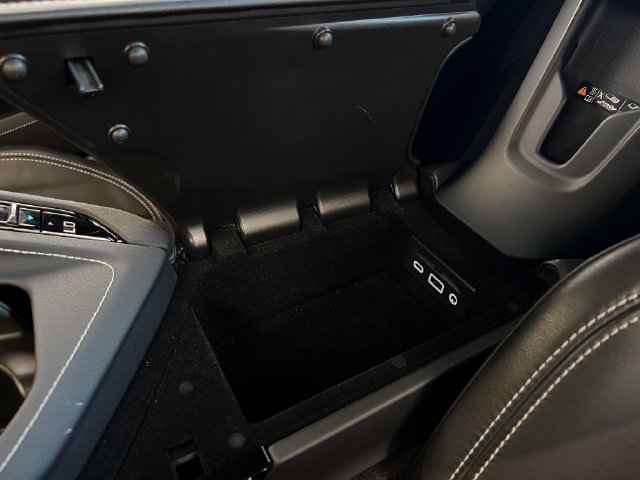Used 2022 Chevrolet Corvette Stingray Preferred Conv w/ Z51 Performance Package RWD image 35