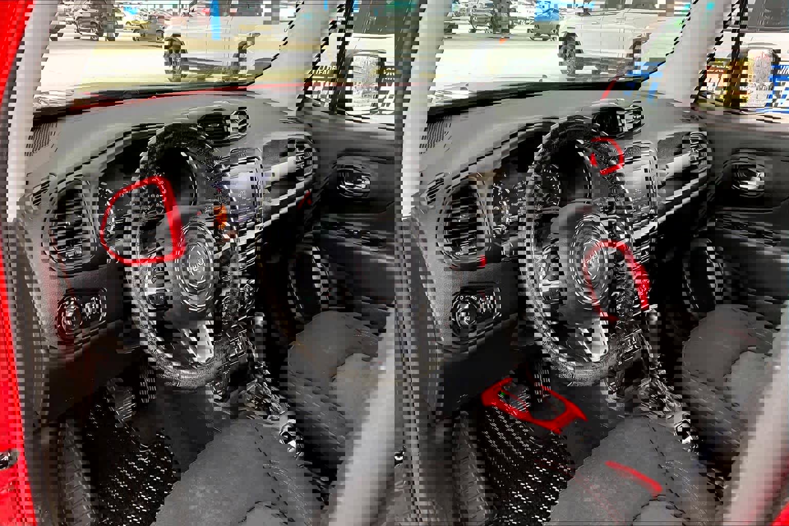 Used 2016 Jeep Renegade Trailhawk image 18