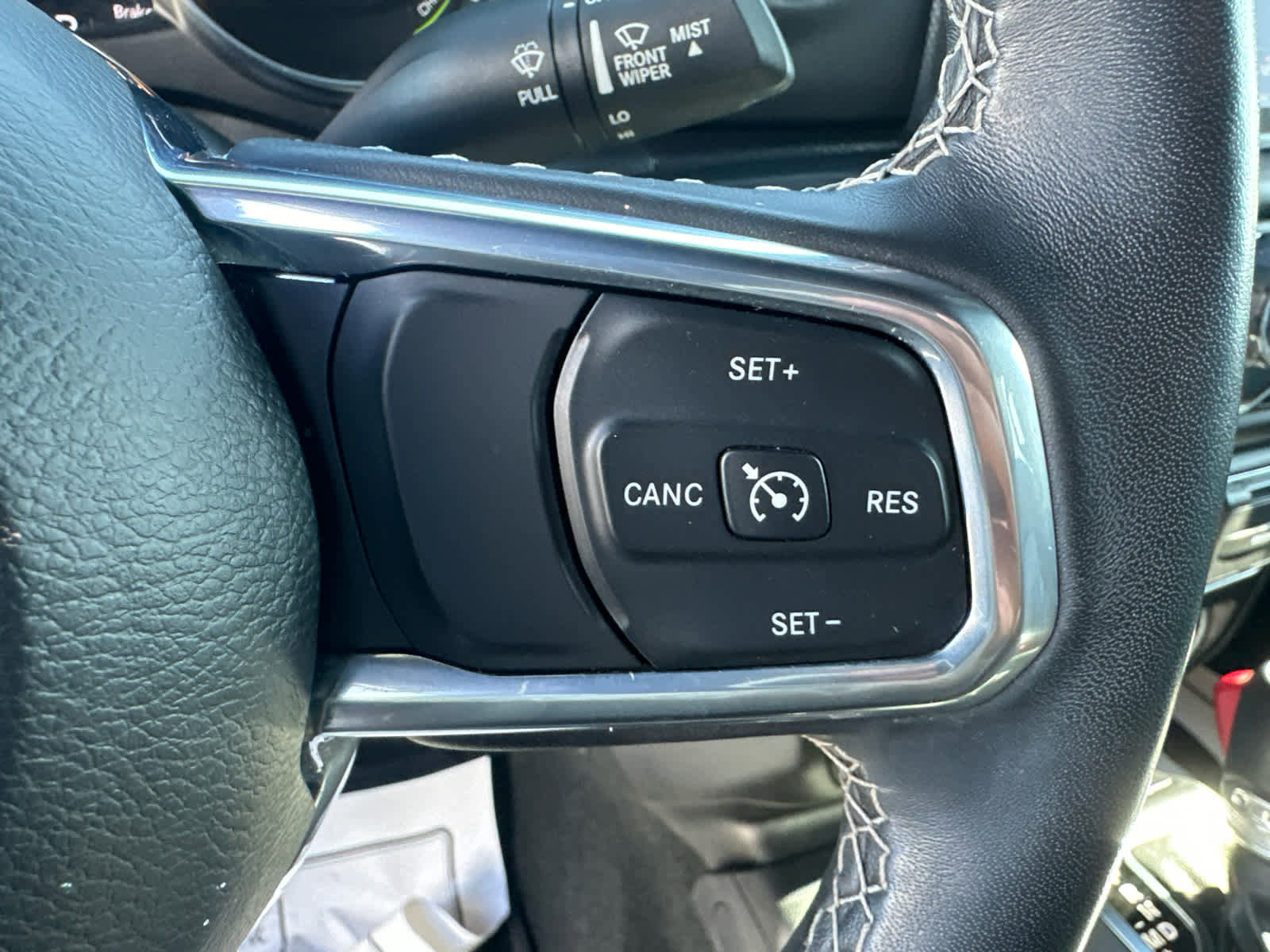 Used 2023 Jeep Wrangler Sahara w/ Cold Weather Group image 29