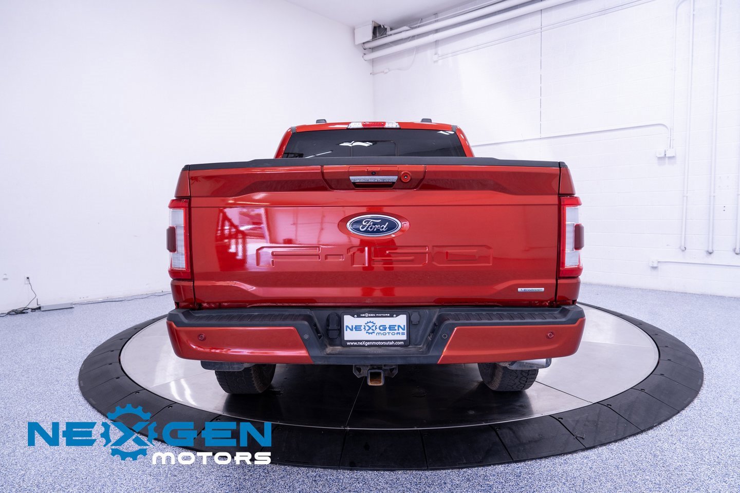 Used 2023 Ford F150 Lariat w/ Trailer Tow Package image 34