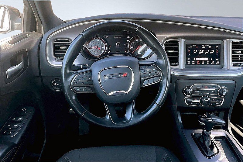 Used 2022 Dodge Charger SXT w/ Blacktop Package image 5