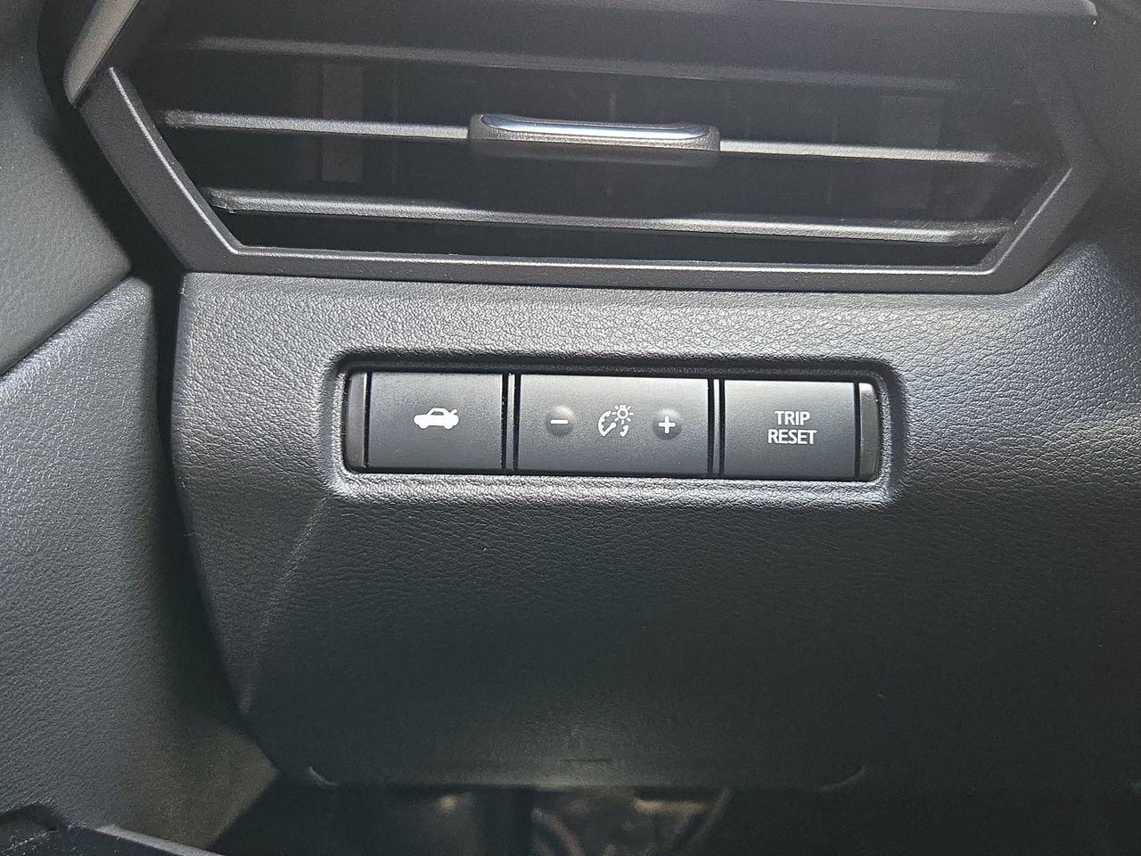Certified 2023 Nissan Altima 2.5 SR FWD image 25