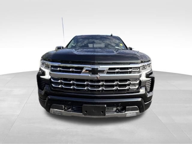 Used 2024 Chevrolet Silverado 1500 LTZ w/ LTZ Premium Package AWD/4WD image 12
