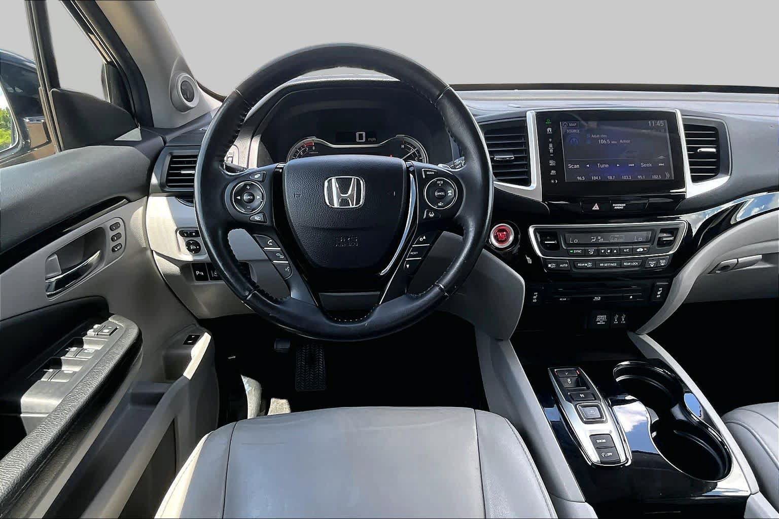 Used 2016 Honda Pilot Touring image 6