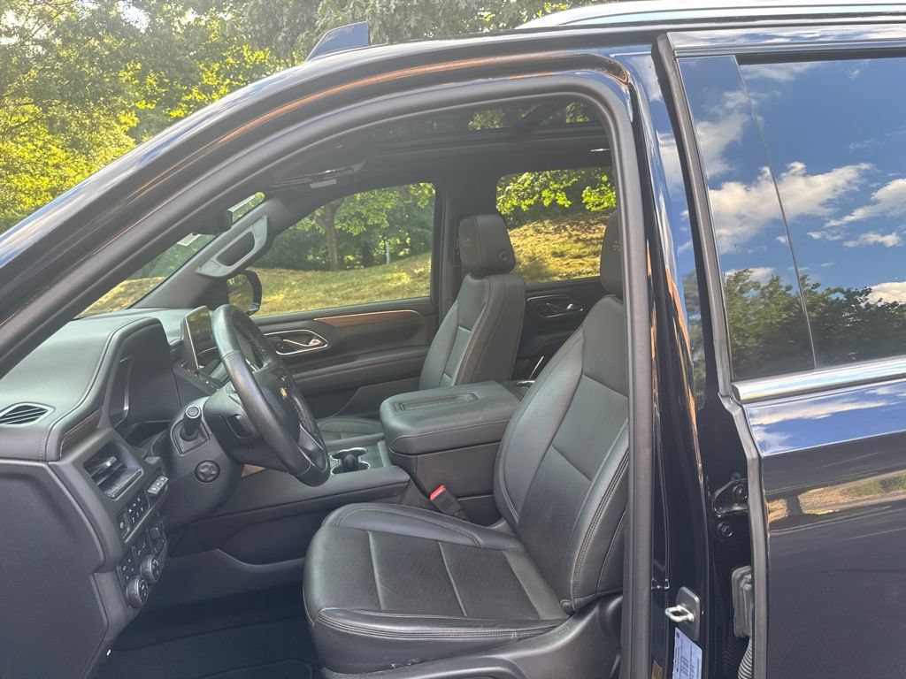 Used 2023 Chevrolet Tahoe High Country AWD/4WD image 15