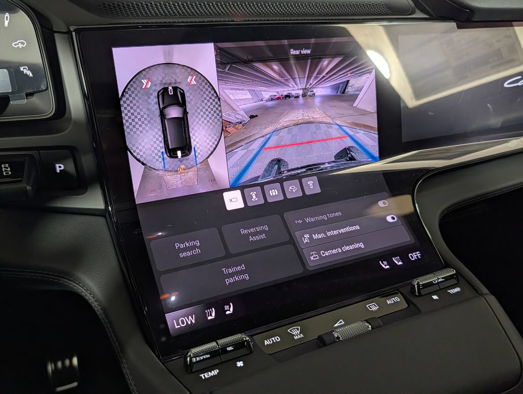 New 2026 Porsche Cayenne Electric AWD/4WD image 34