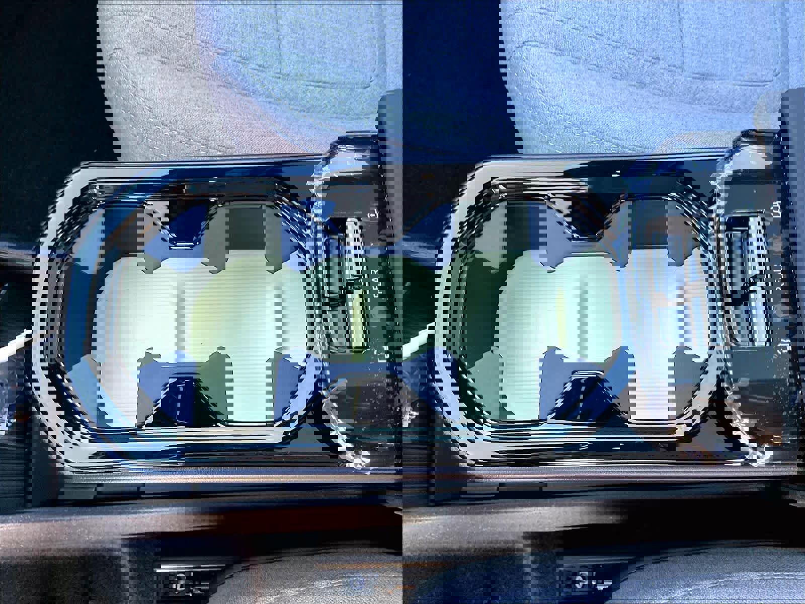 New 2026 Volvo EX30 Ultra w/ Climate Package image 10