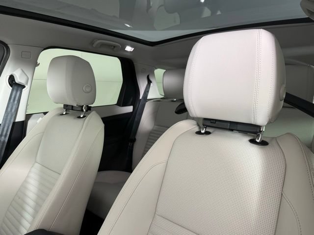 Used 2025 Land Rover Discovery Sport S AWD/4WD image 5
