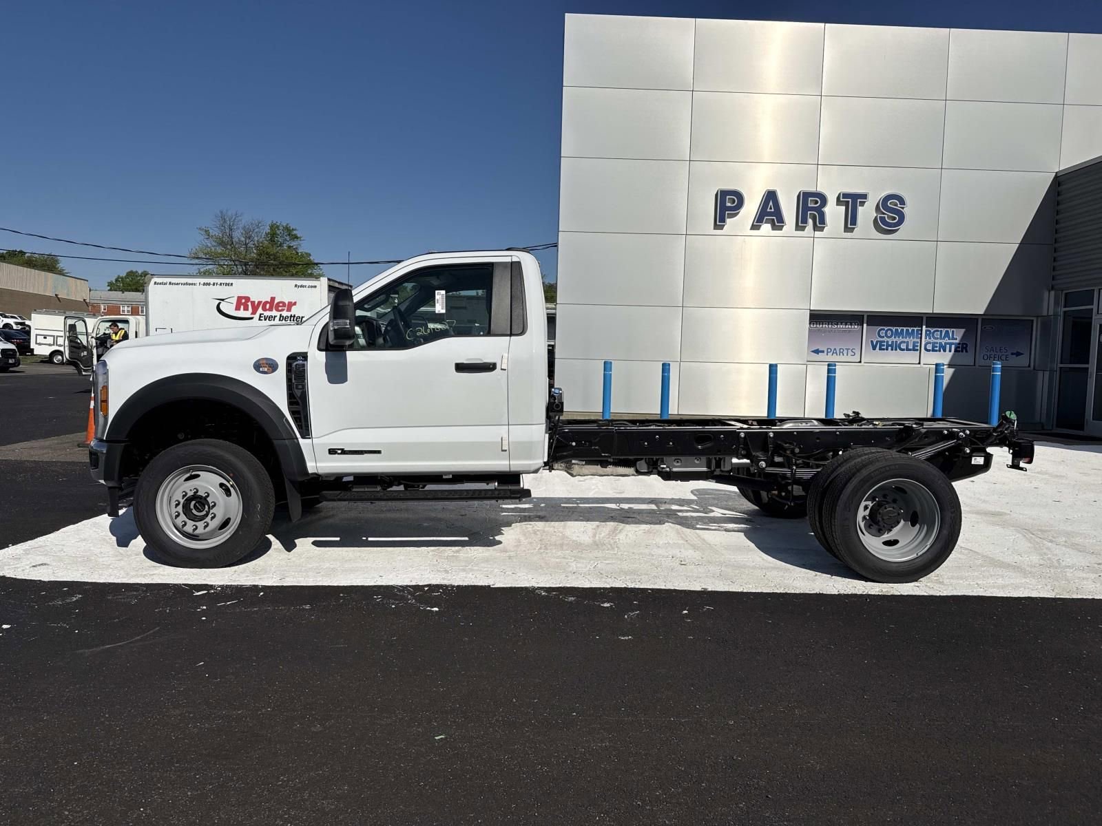 New 2026 Ford F550 4x4 Regular Cab Super Duty image 6