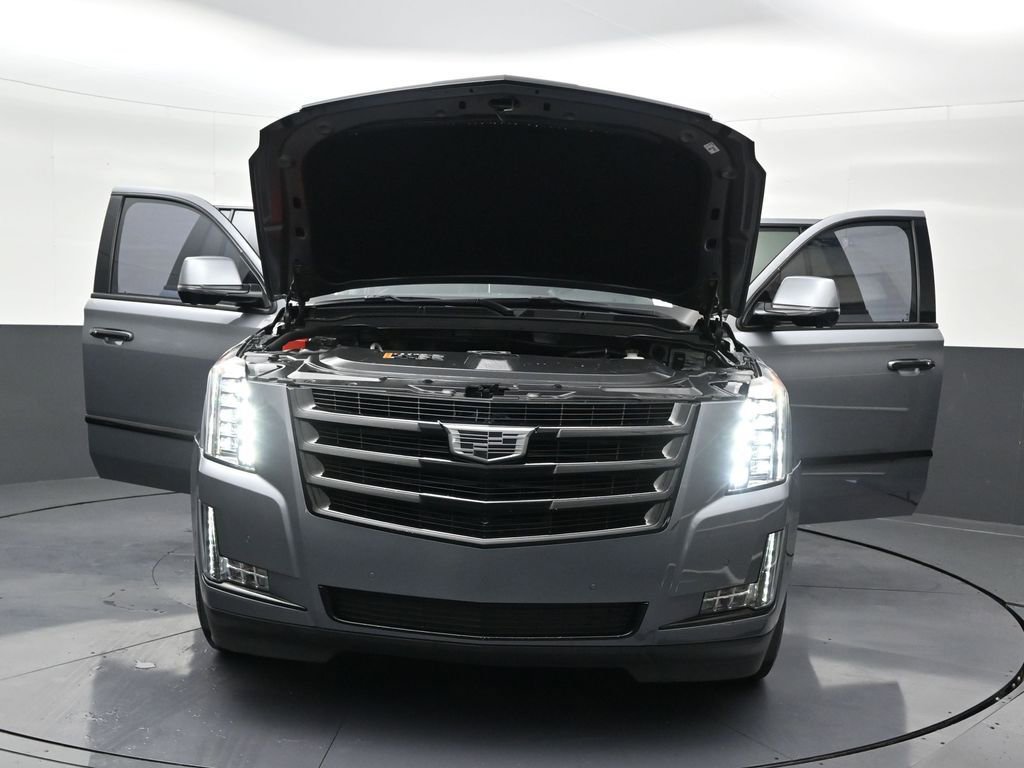 Used 2020 Cadillac Escalade Luxury image 39