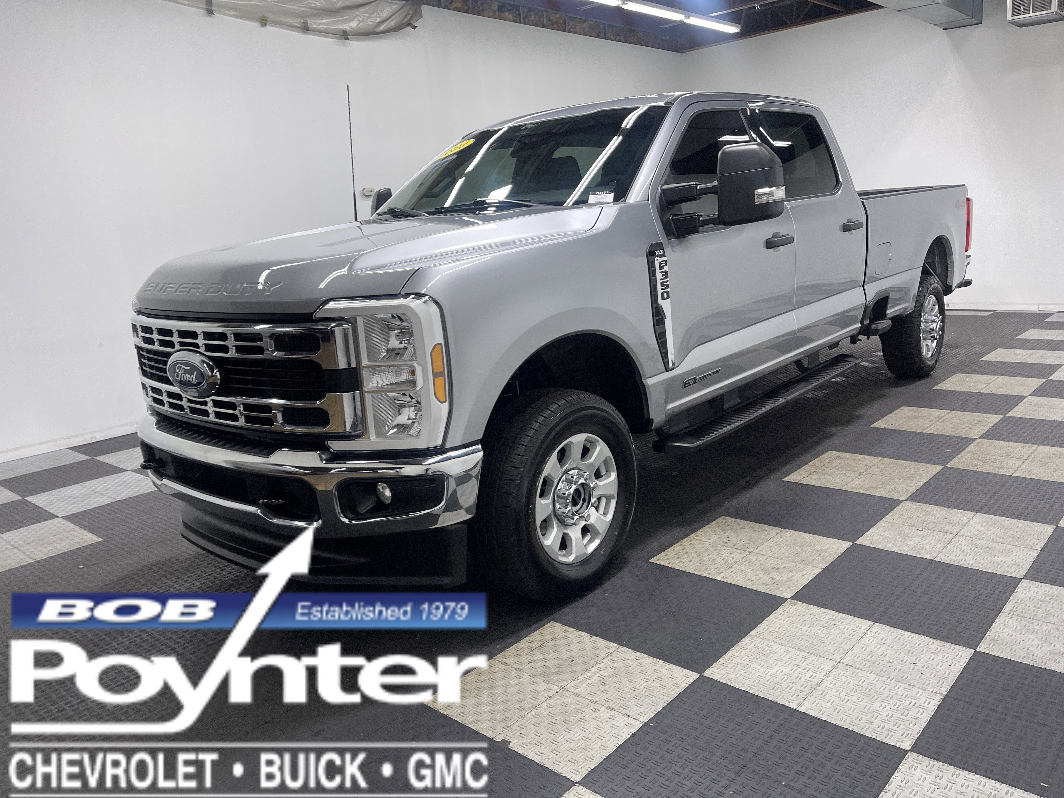 Used 2024 Ford F350 XLT image 1