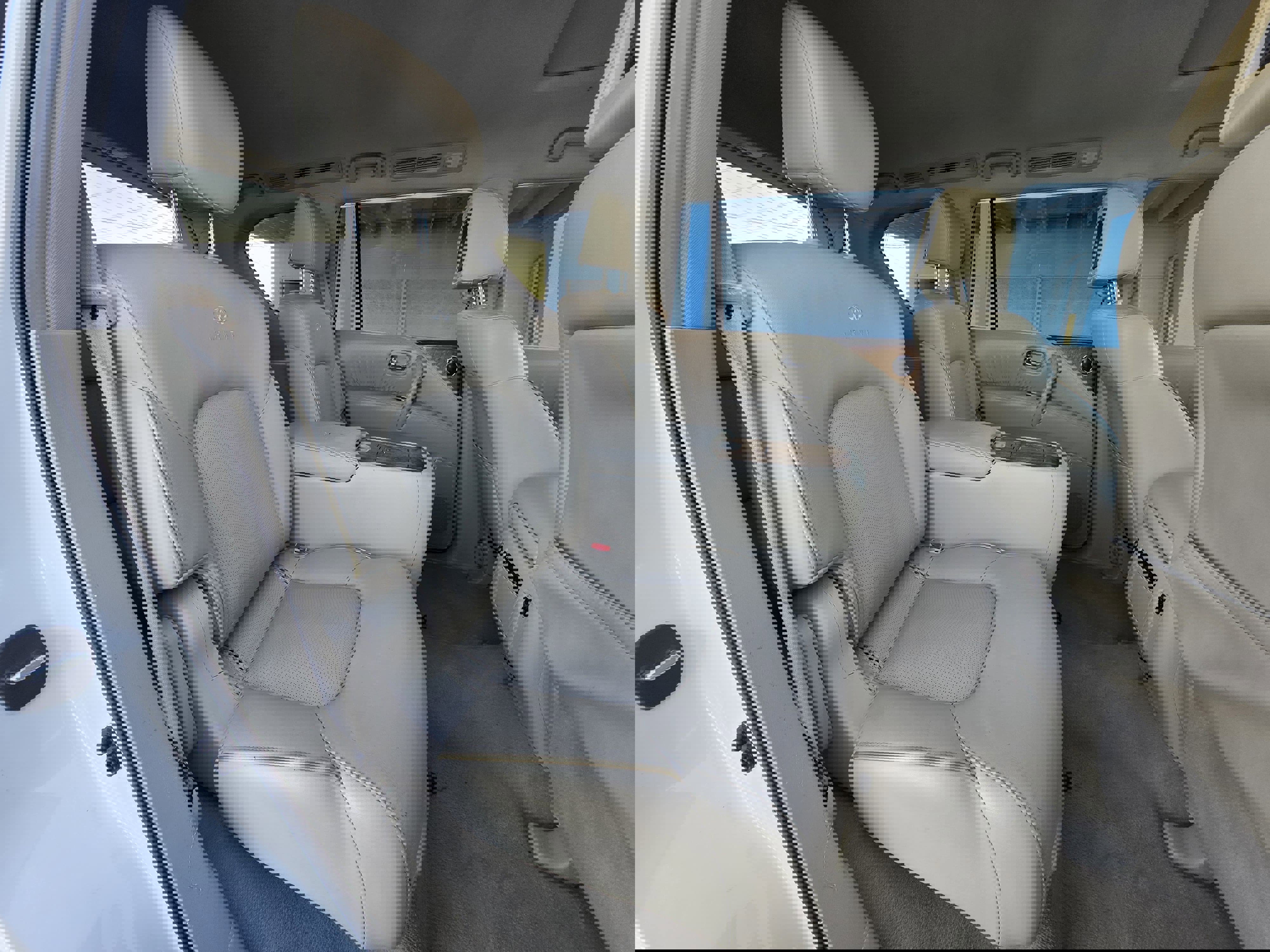 Used 2012 INFINITI QX56 2WD 4dr 7-passenger w/ Theater Pkg image 19