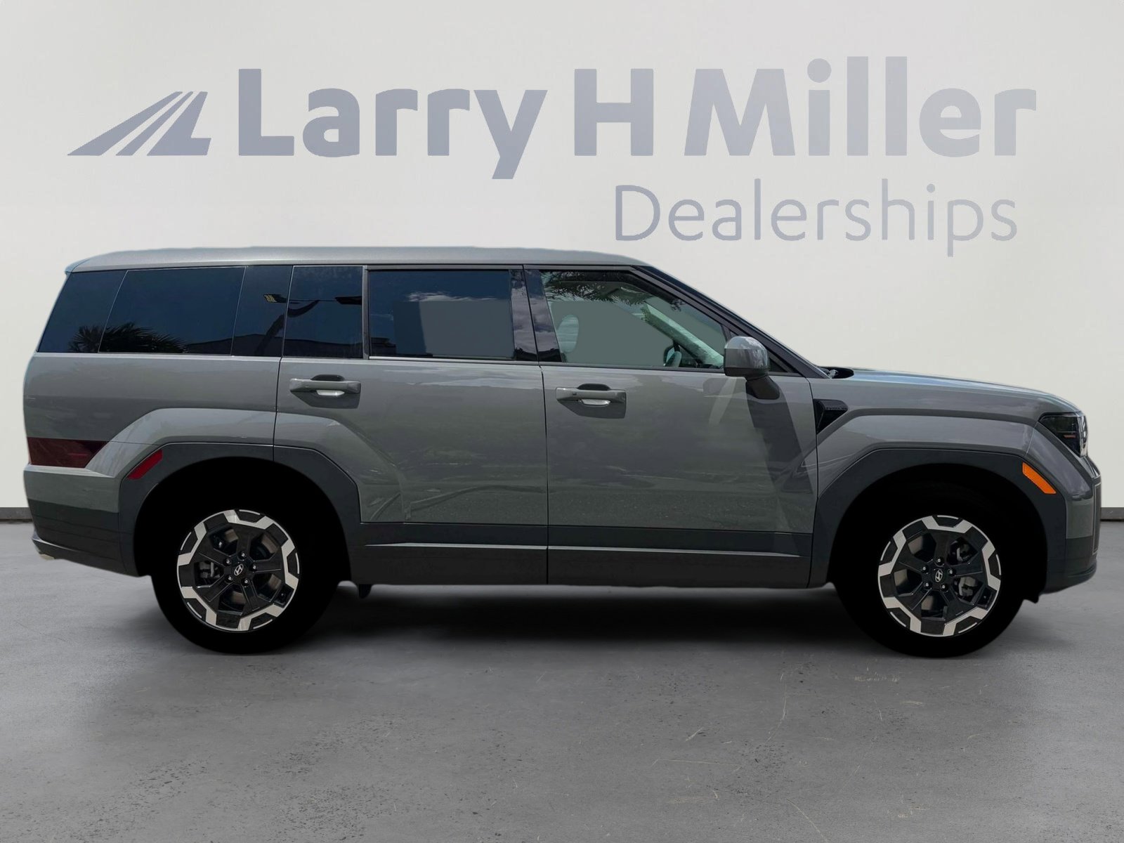 New 2026 Hyundai Santa Fe SE image 9