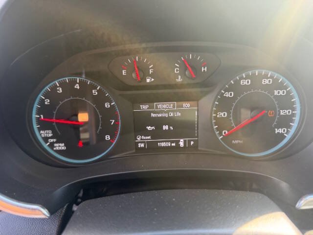 Used 2017 Chevrolet Malibu LT FWD image 12