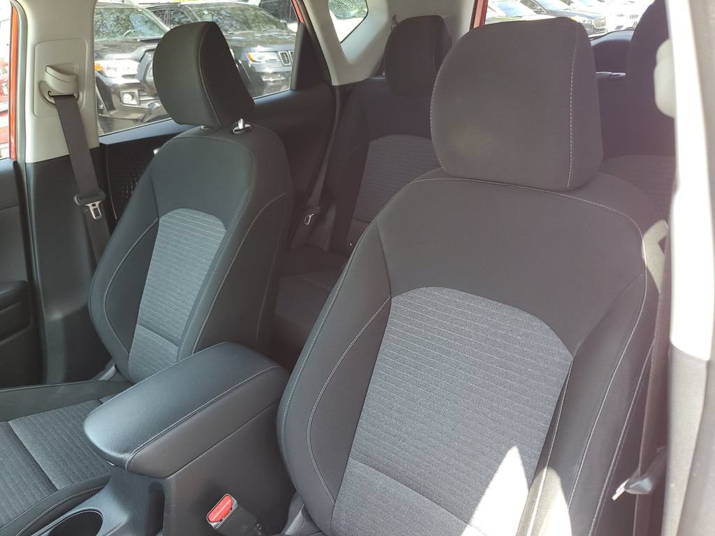 Used 2020 Kia Soul S FWD image 18