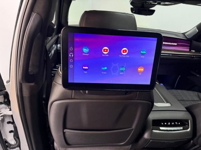 Used 2025 Cadillac Escalade Sport Platinum w/ LPO, Floor Liner Package AWD/4WD image 41