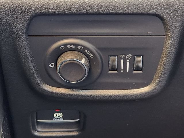 Certified 2023 Jeep Grand Cherokee L Laredo AWD/4WD image 21