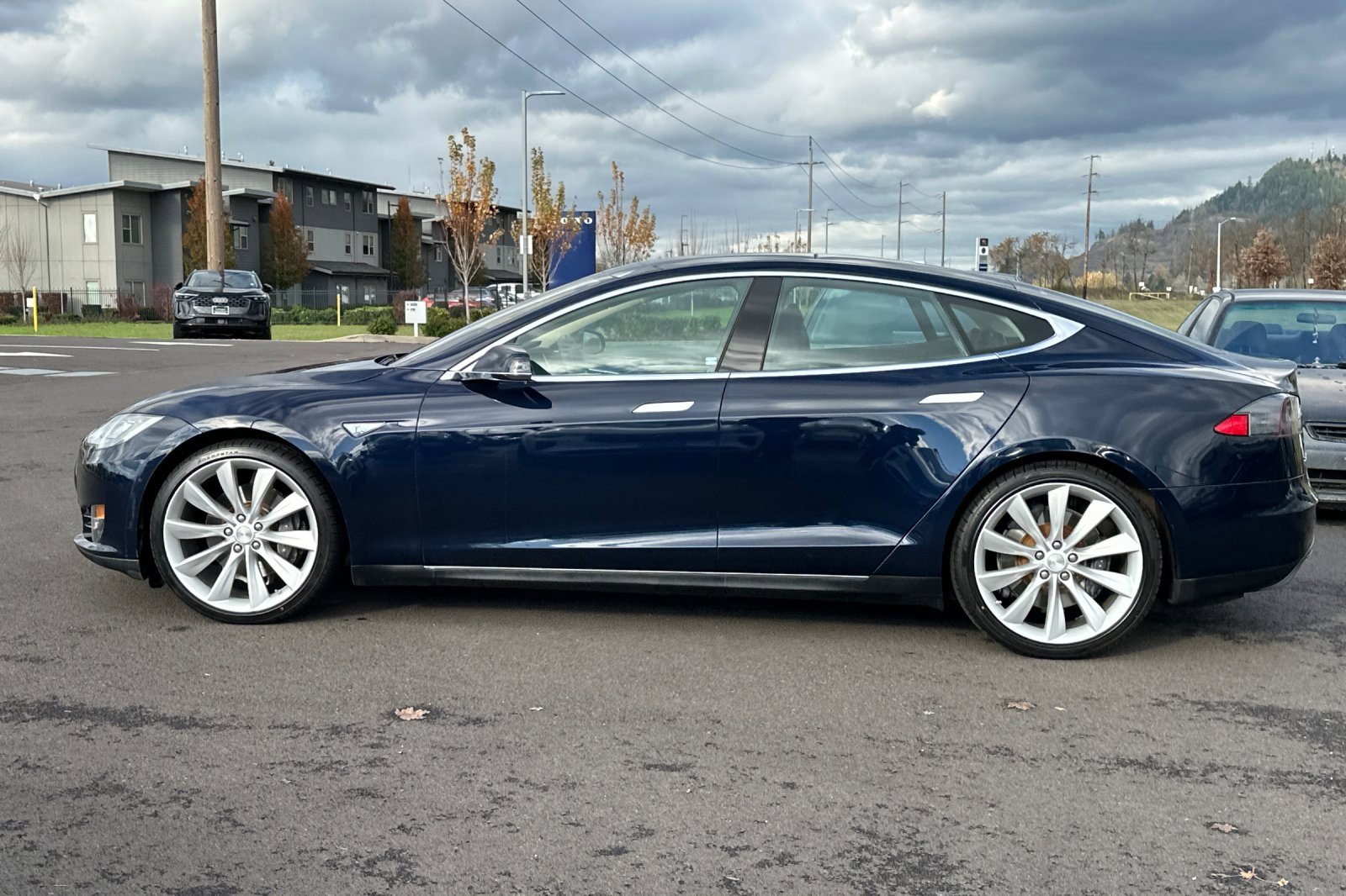 Used 2013 Tesla Model S Performance image 6