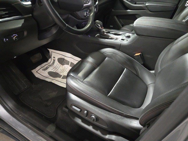 Used 2023 Chevrolet Traverse RS image 12