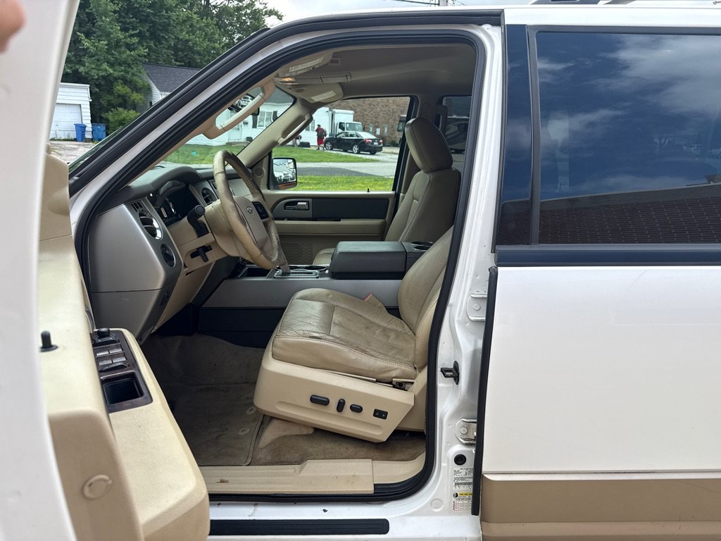Used 2013 Ford Expedition EL XLT AWD/4WD image 10