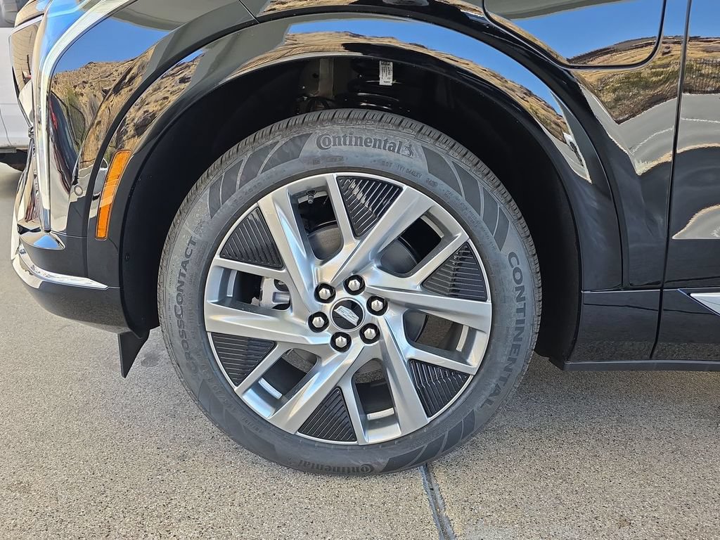 Used 2026 Cadillac Optiq Luxury 2 RWD image 34