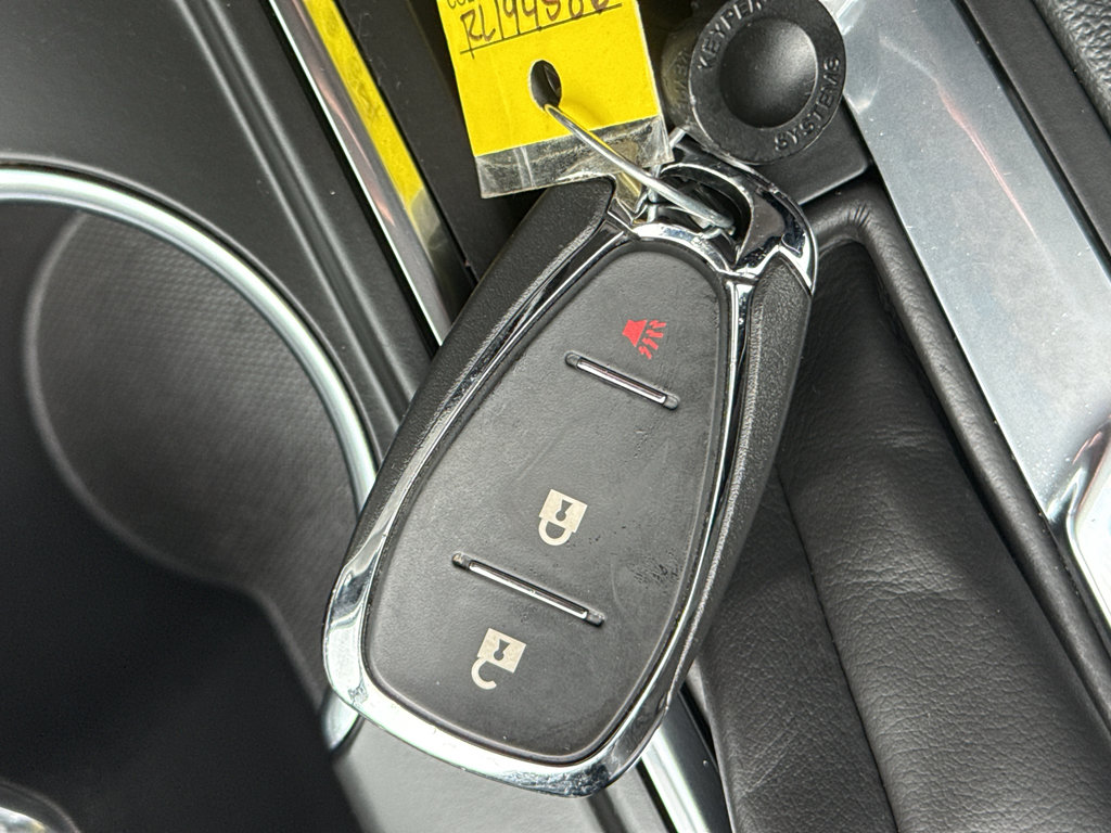 Used 2024 Chevrolet Equinox LS w/ Midnight Edition image 36