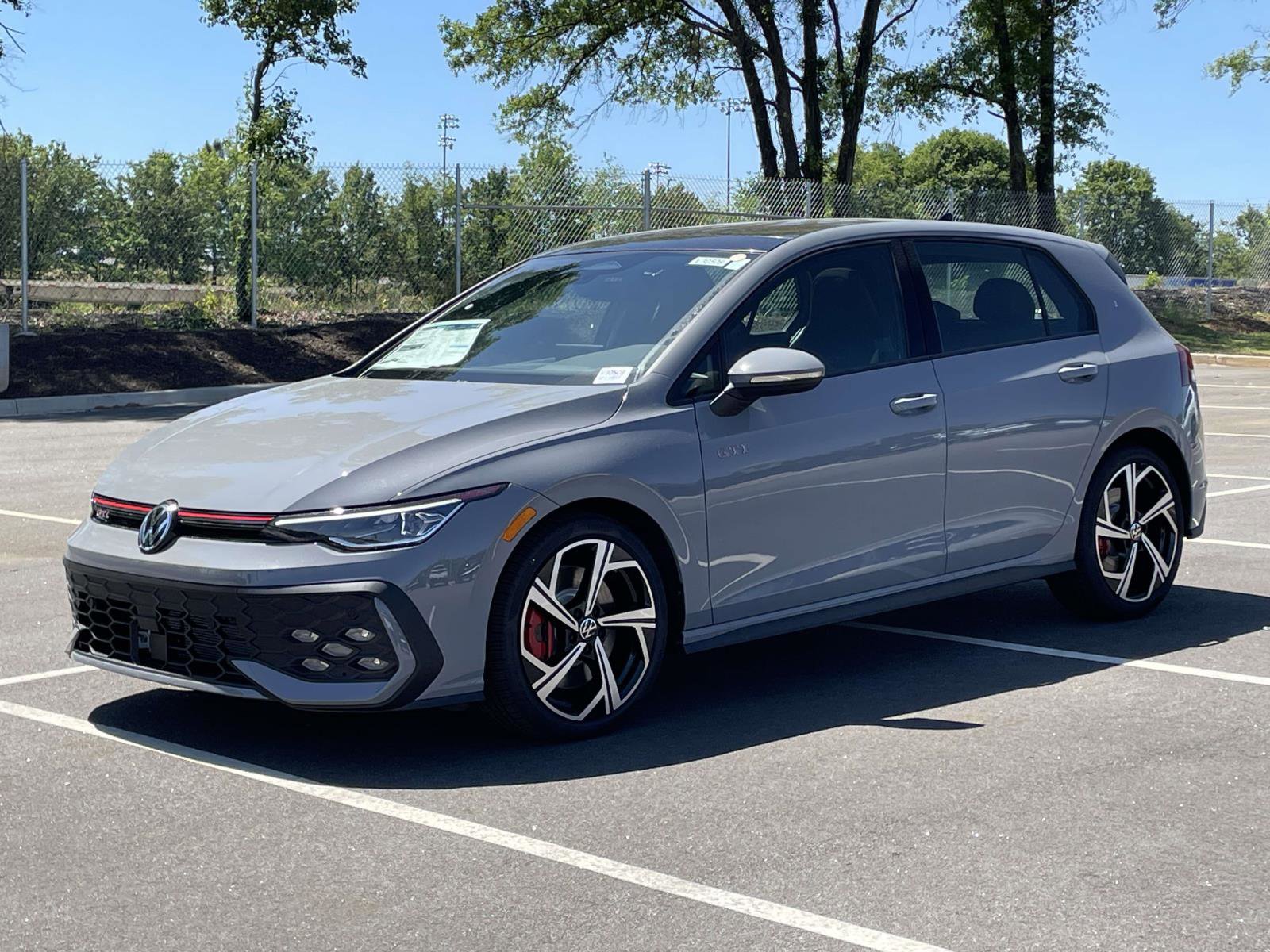 New 2026 Volkswagen GTI SE FWD image 3