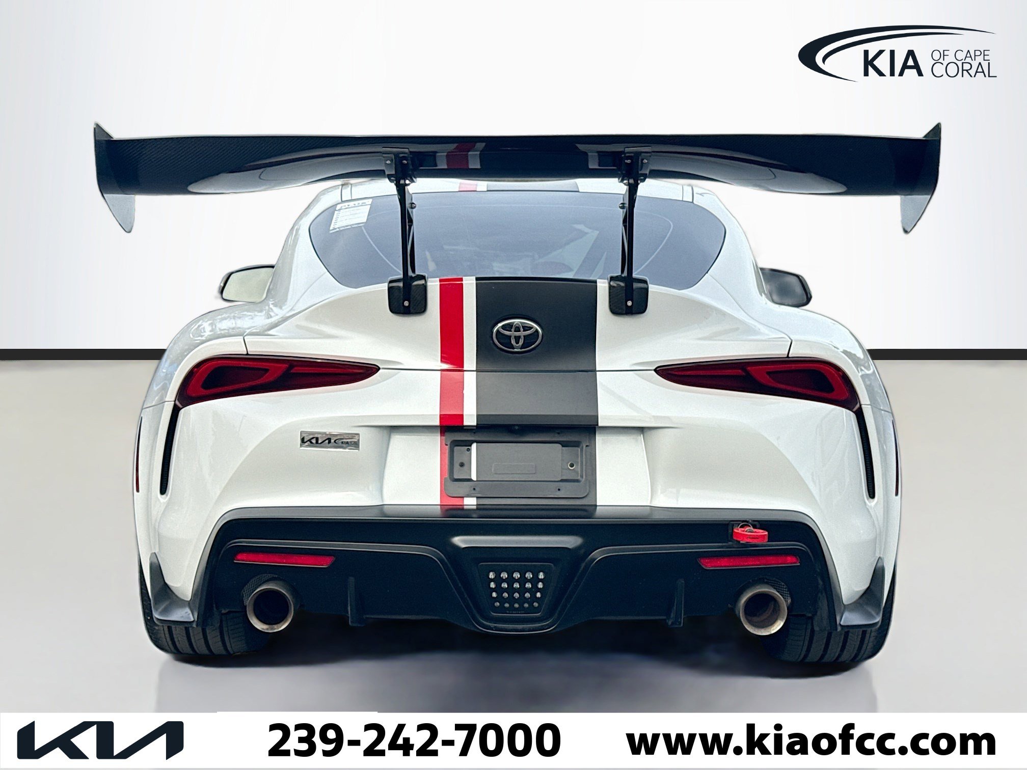 Used 2024 Toyota Supra Premium image 4