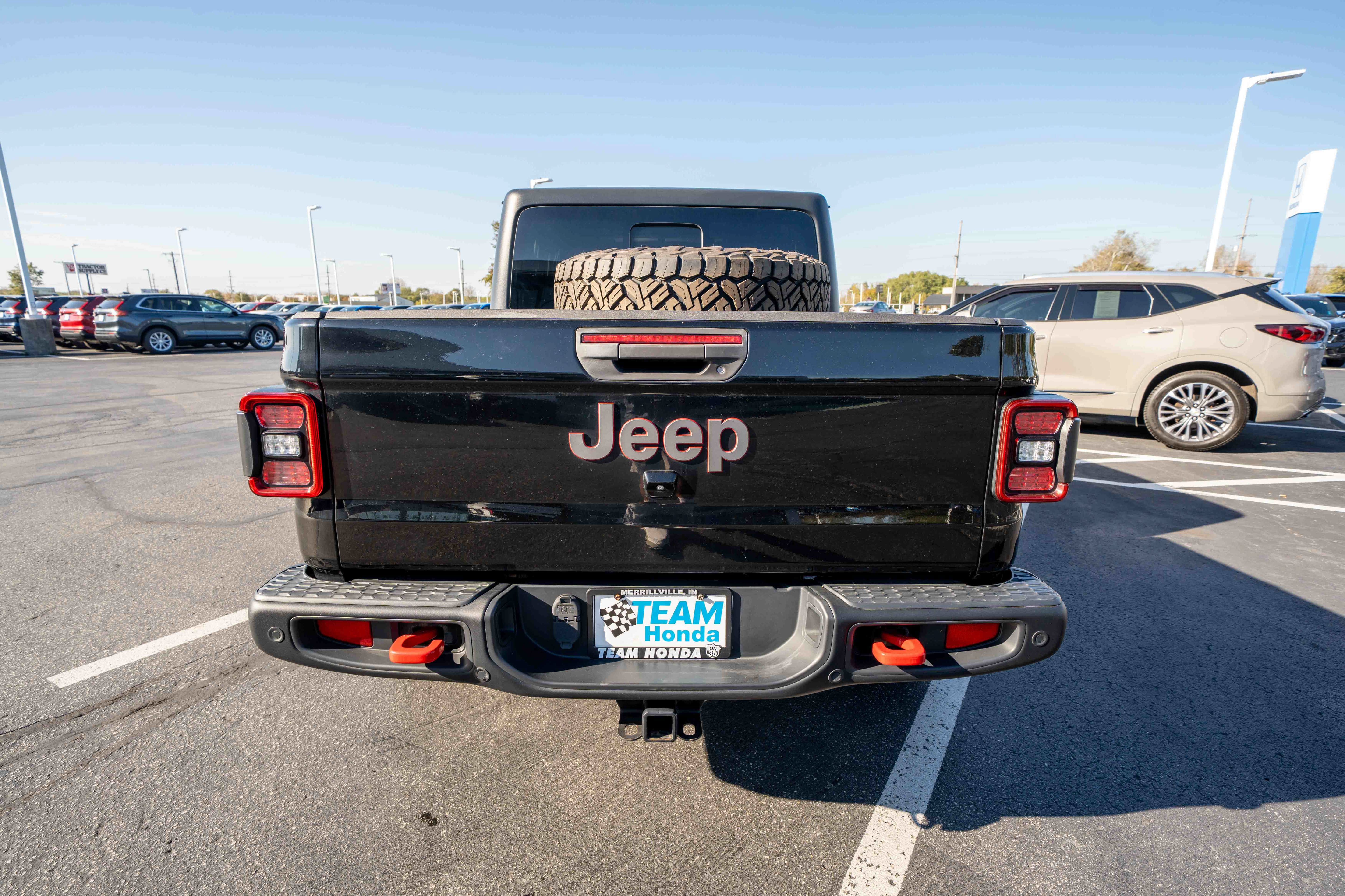 Used 2021 Jeep Gladiator Rubicon AWD/4WD image 5