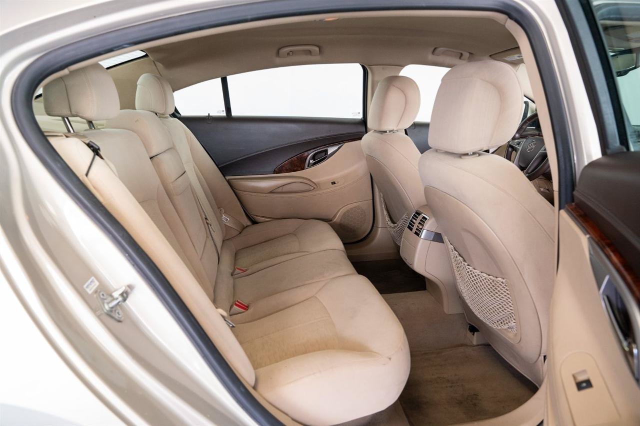 Used 2010 Buick LaCrosse CX FWD image 10