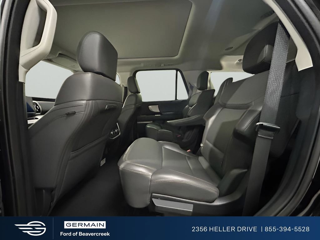 Certified 2025 Ford Expedition Active image 30