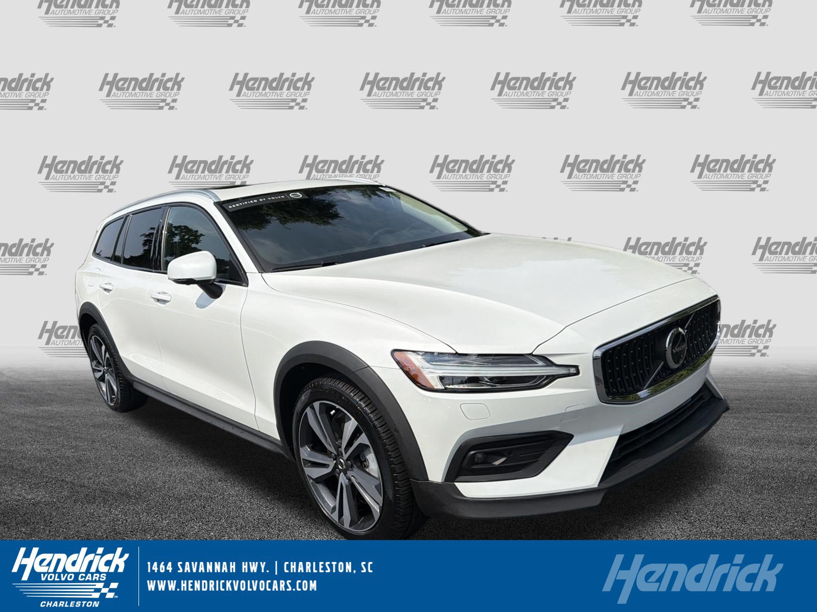 Certified 2024 Volvo V60 B5 Cross Country Plus w/ Protection Package Premier