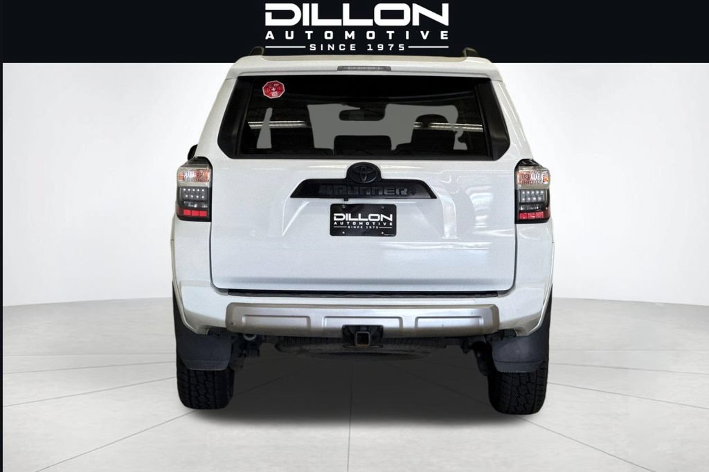 Used 2021 Toyota 4Runner TRD Off-Road Premium AWD/4WD image 5
