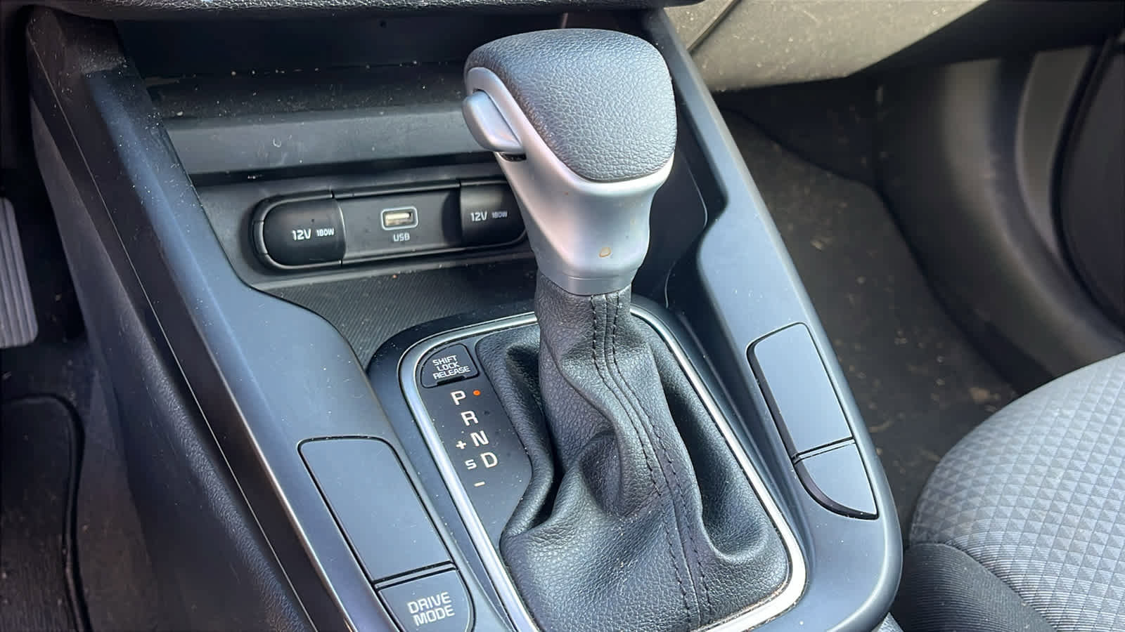 Used 2023 Kia Soul LX image 19