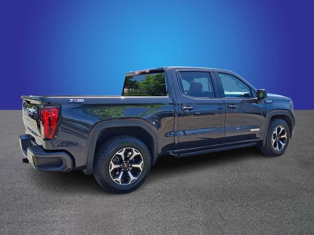 Used 2022 GMC Sierra 1500 Elevation w/ LPO, Elevation Black Package AWD/4WD image 4